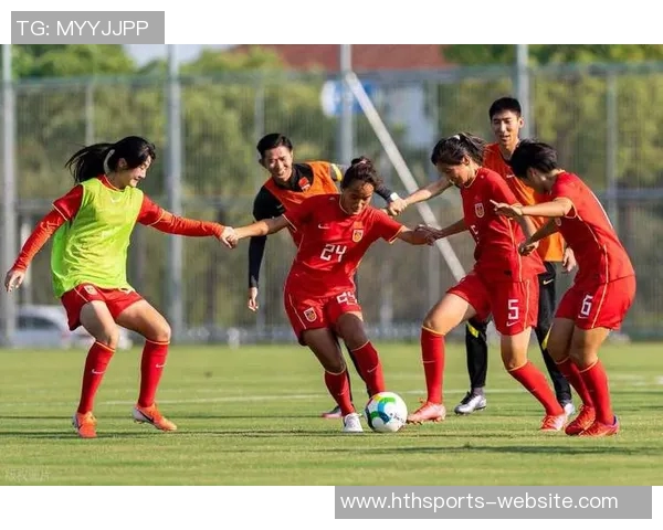 周欣怡精彩点射助力女足U17半场前2-0领先挪威U17女足