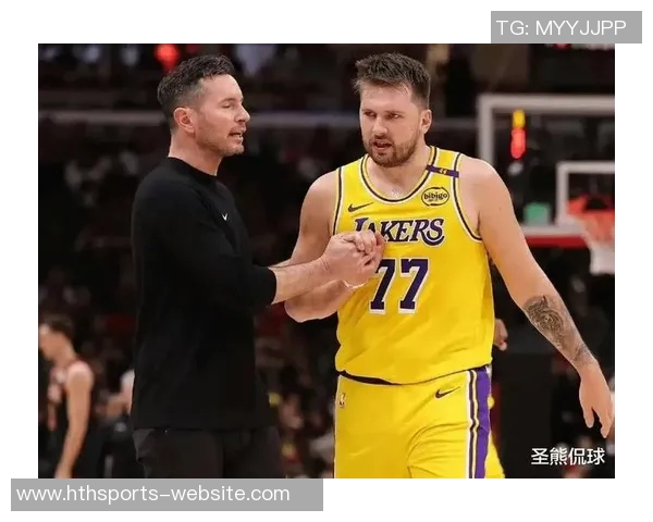 雷迪克三年前看好东契奇关键时刻库里与他相比更具潜力