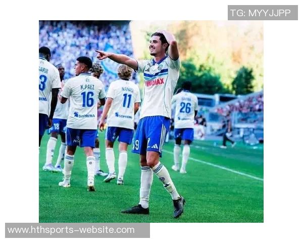 阿根廷传奇球员德尔菲诺宣布退役43岁收官生涯辉煌成就回顾 阿根廷传奇球员德尔菲诺宣布退役43岁收官生涯辉煌成就回顾